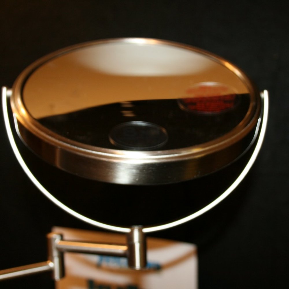 Jerdon Wall-Mount 8X/1X 8" diameter Vanity Mirror - Picture 4 of 8